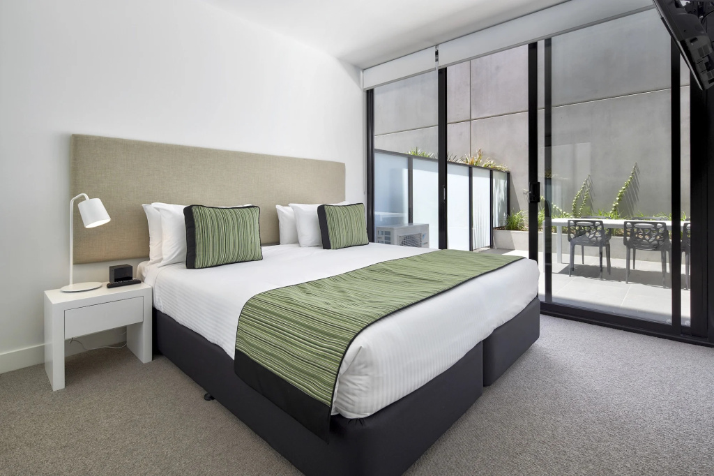 381 Cremorne — 4