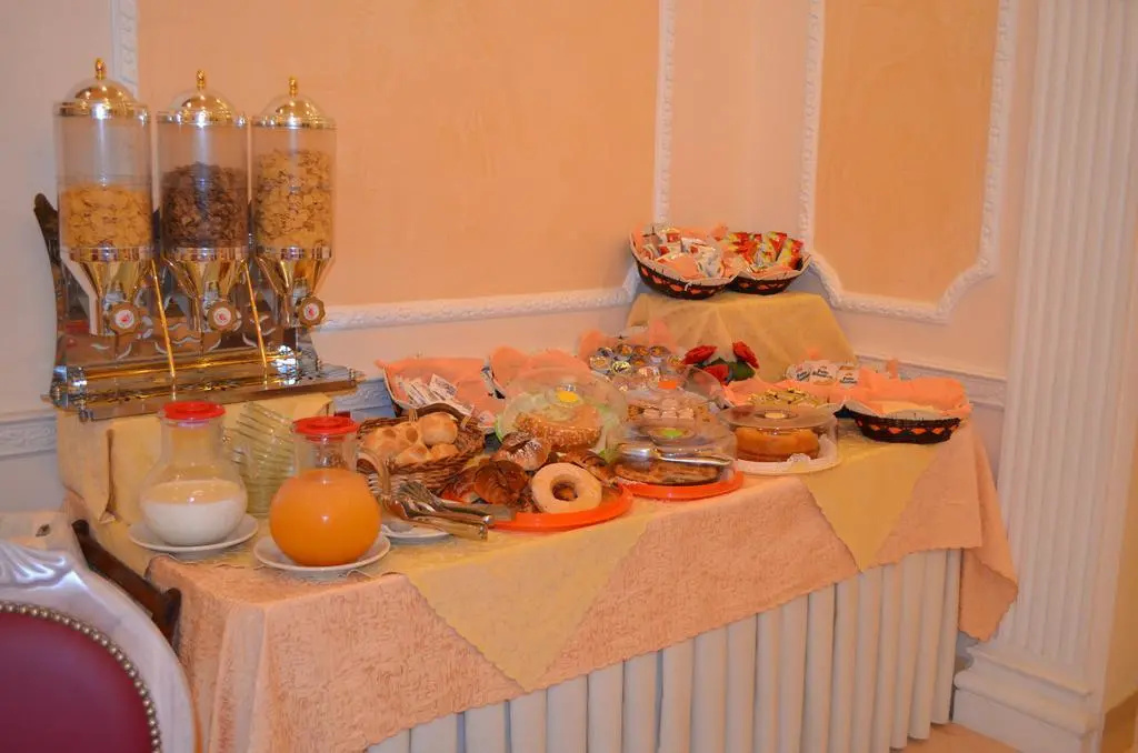 Hotel photo 12