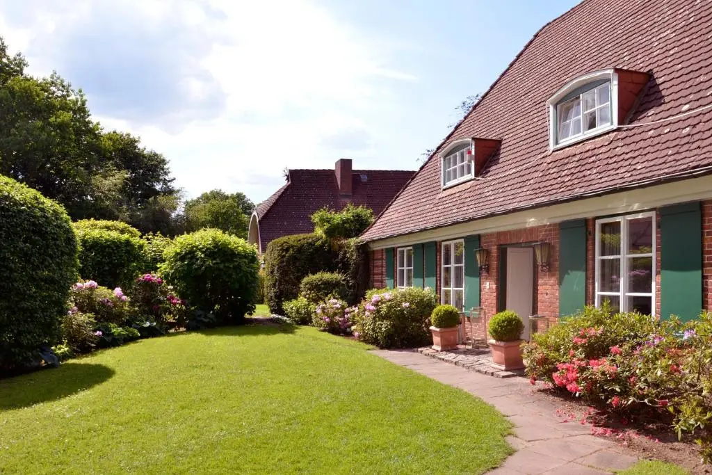 Gut Basthorst - Photo 1