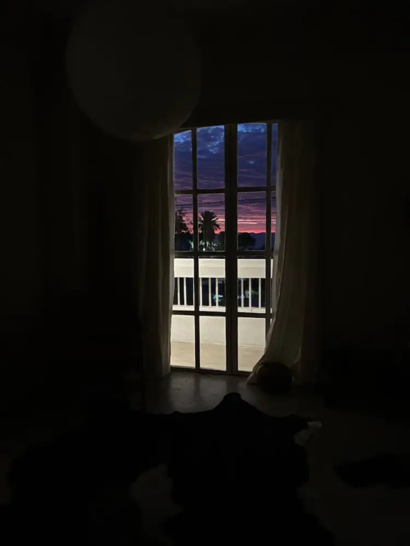 2 Bedrooms Suite with partial sea view
