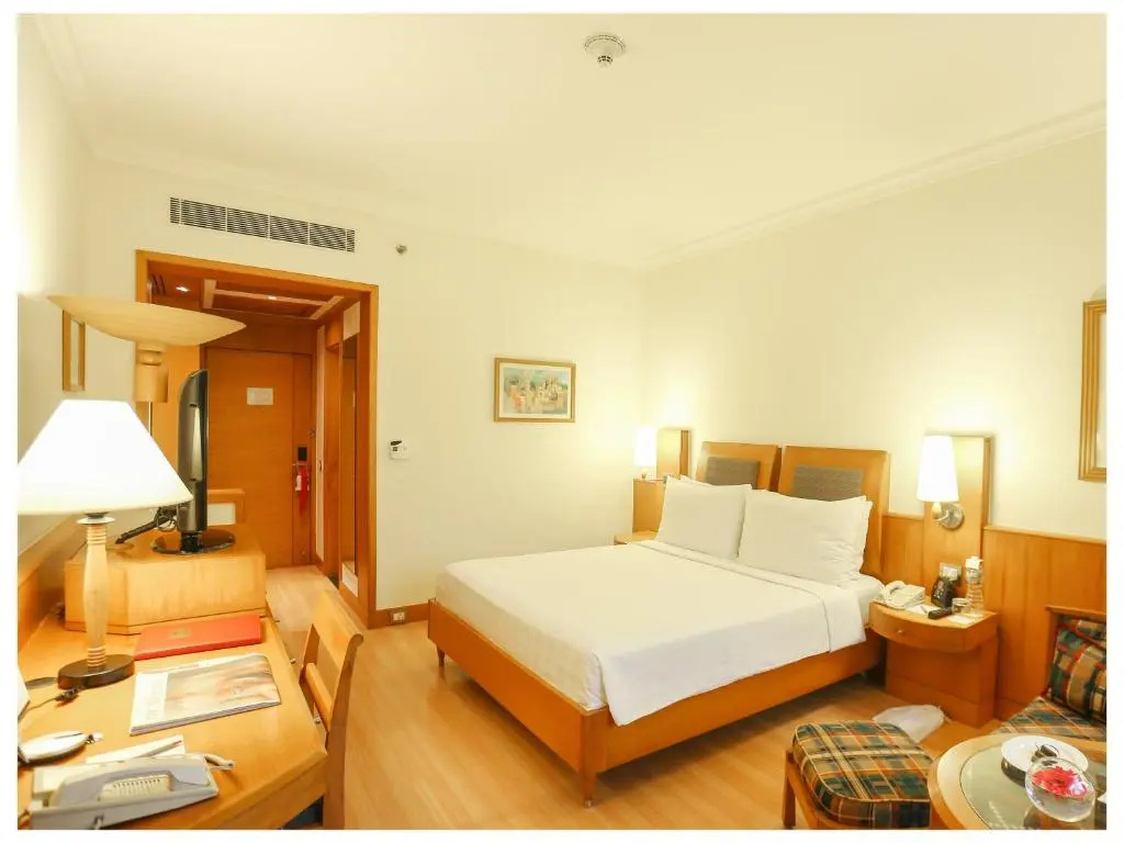 Premier room