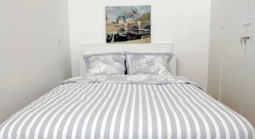Apartment Poncelet
