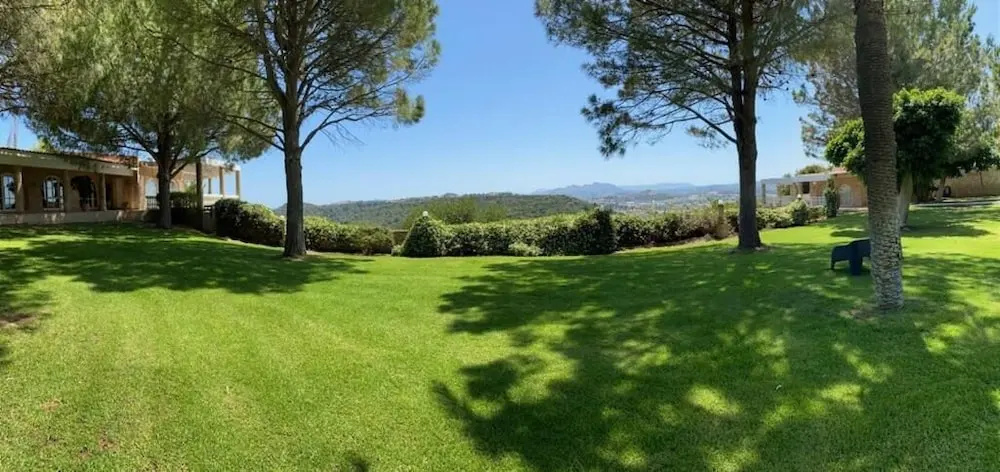 Nostrana Village