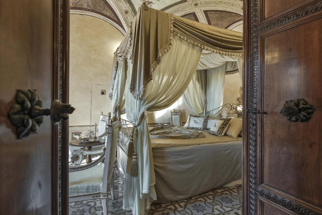 Palazzo Coli Bizzarrini Image 20