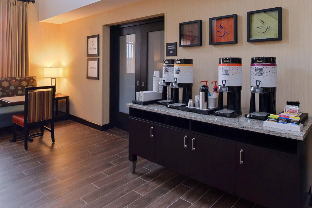 Hotel photo 12