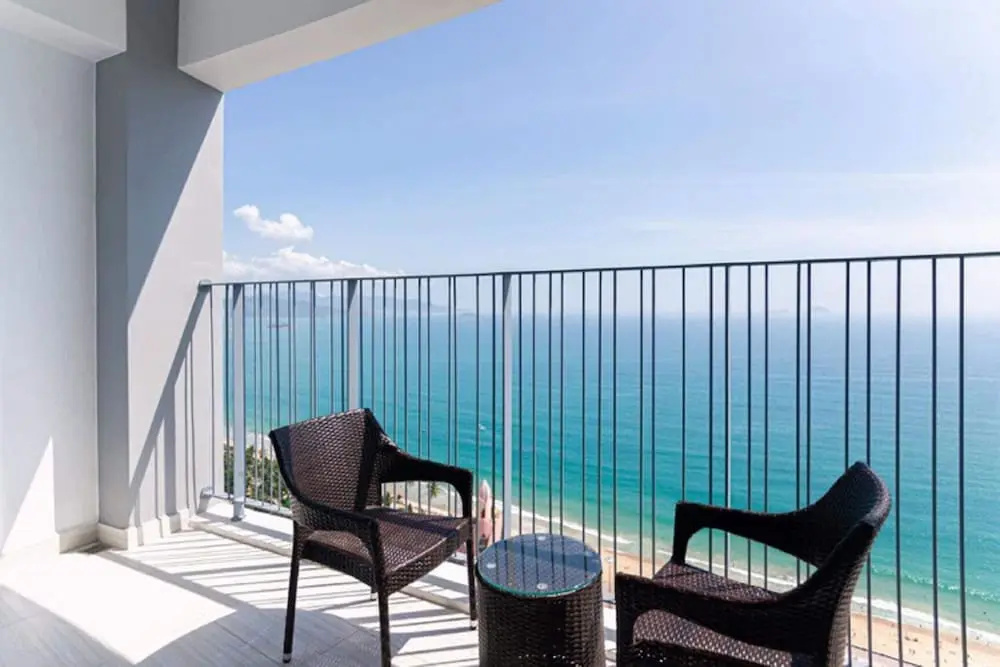 Balcony & Terrace