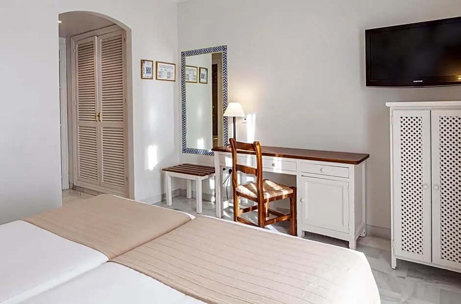 Playa De La Luz Hotel - Chambres