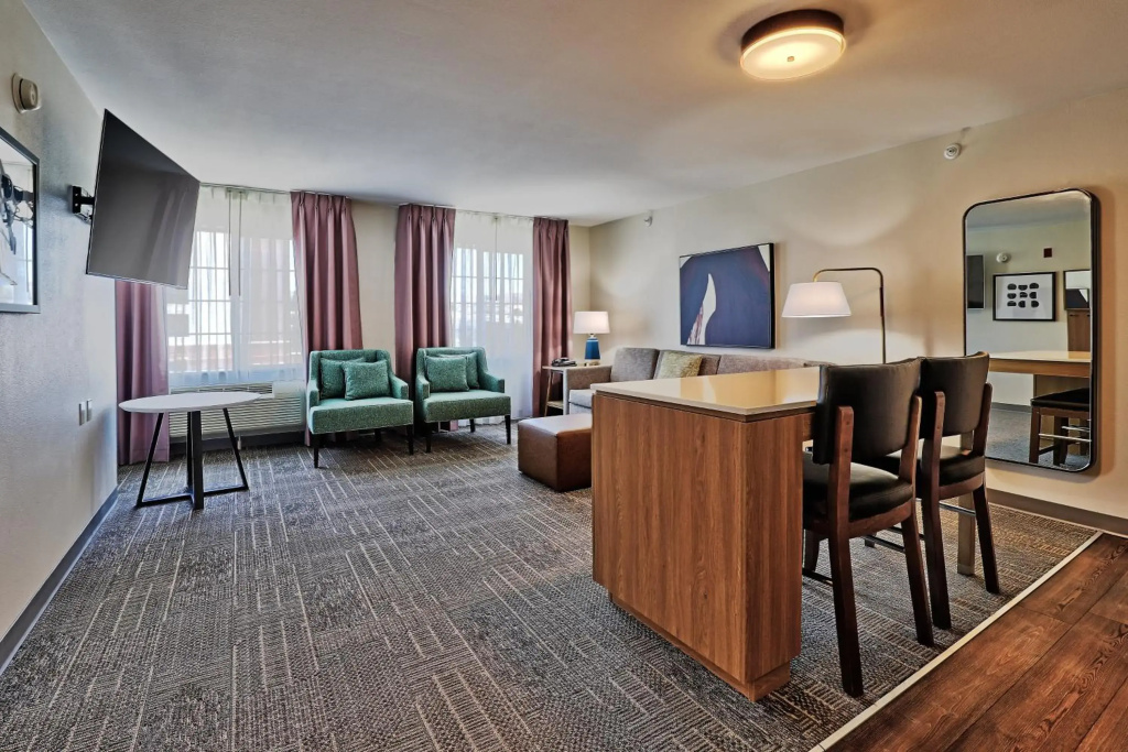Staybridge Suites Albuquerque - Airport by IHG - фото 37