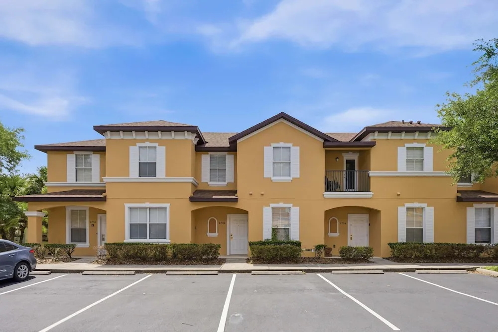 Modern Family 4BR Townhome Near Disney in Orlando 2752