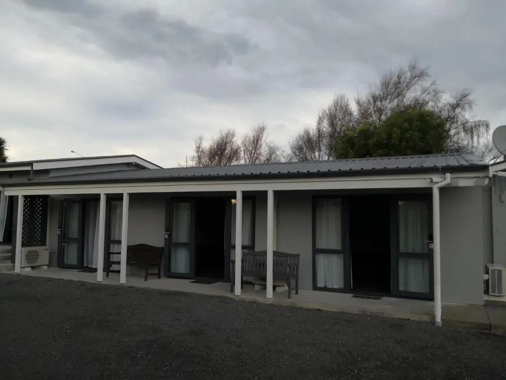 Willowbank Motel