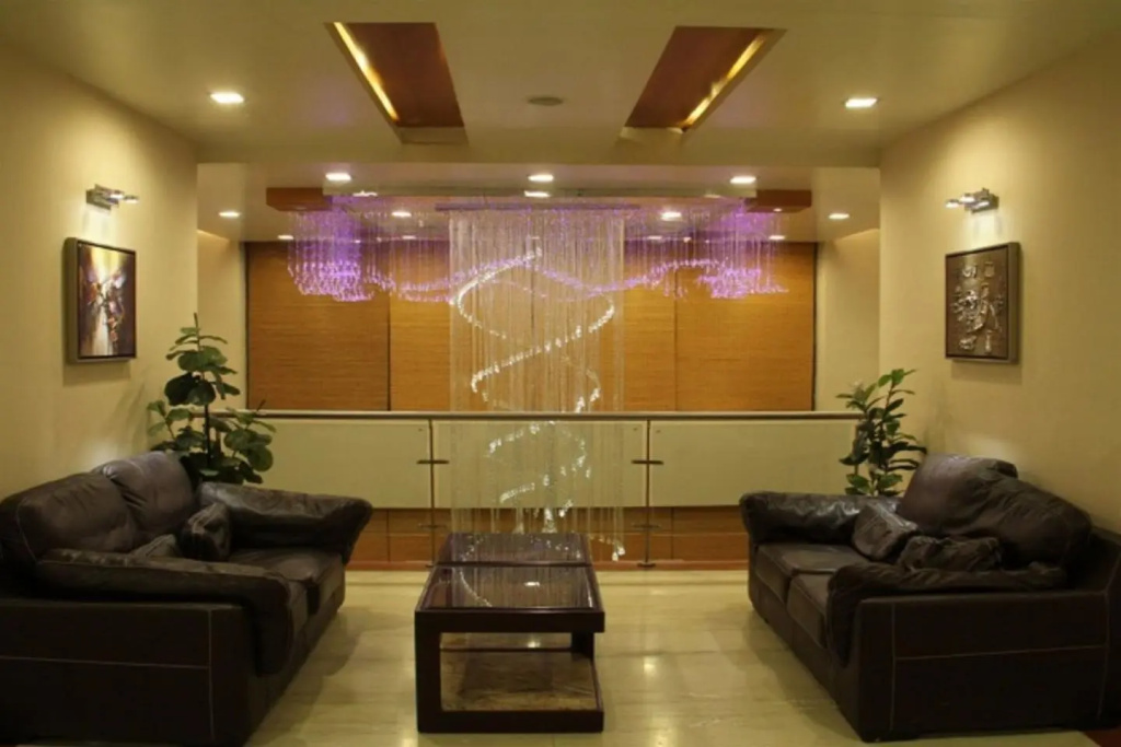 Lobby & Reception