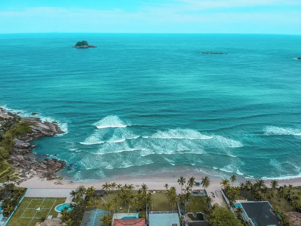 120 Hotel & Beach Club