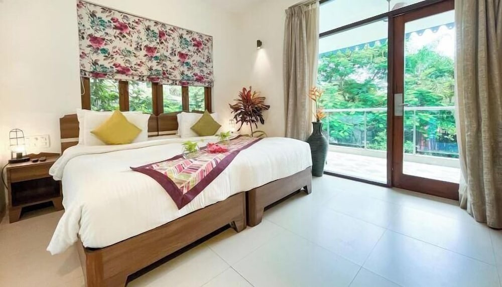 2 Bedrooms Suite with balcony