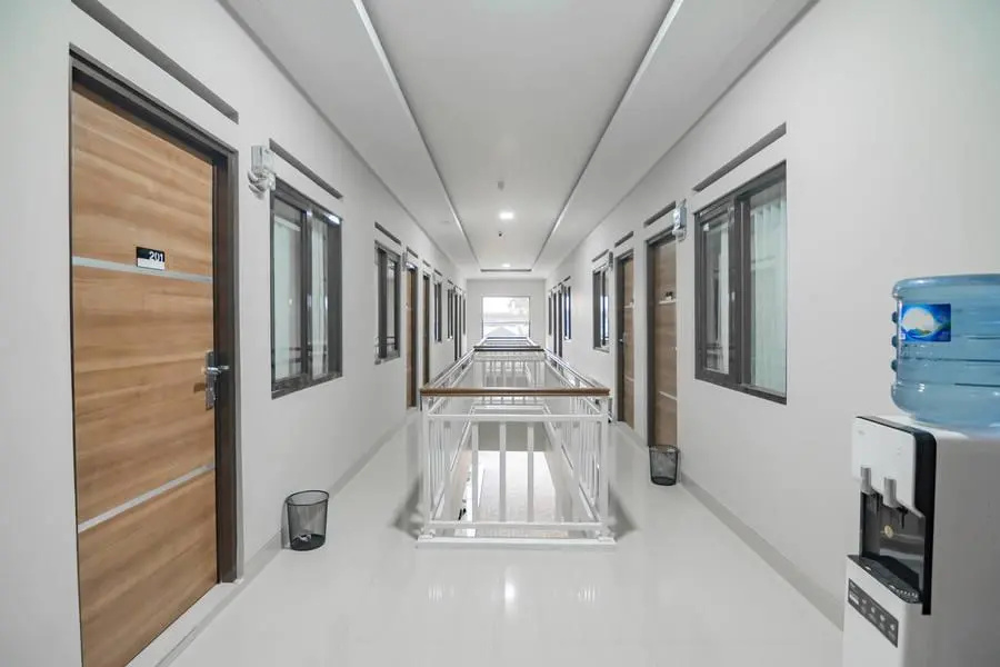 Lobby & Reception