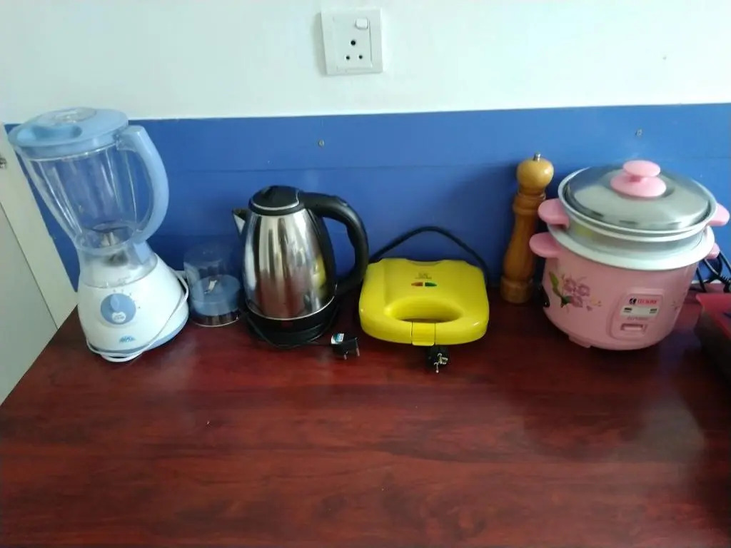 標準雙人房，設有露台及大床