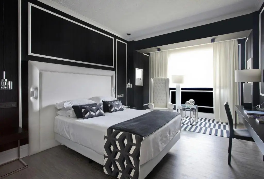 Hotel Tres Reyes Pamplona - Chambres
