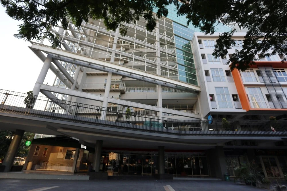 Thamrin Condotel by OYO Rooms