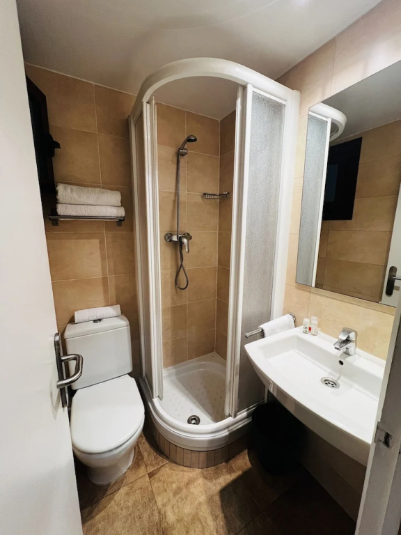 Economy Double room (full double bed)