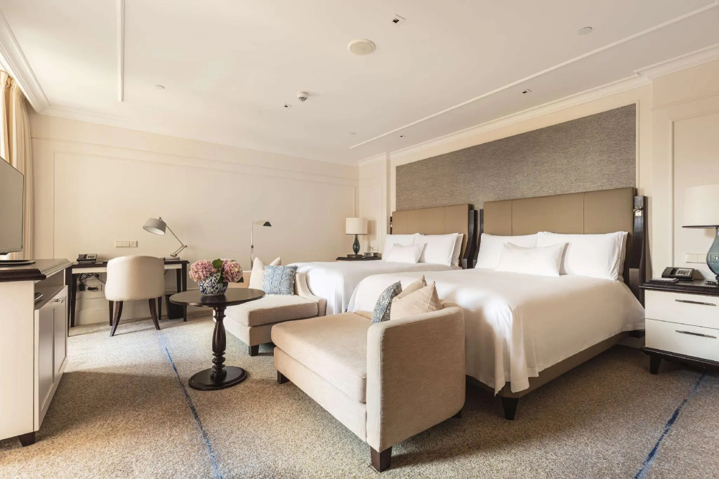 Grand Premier Twin room (twin beds)