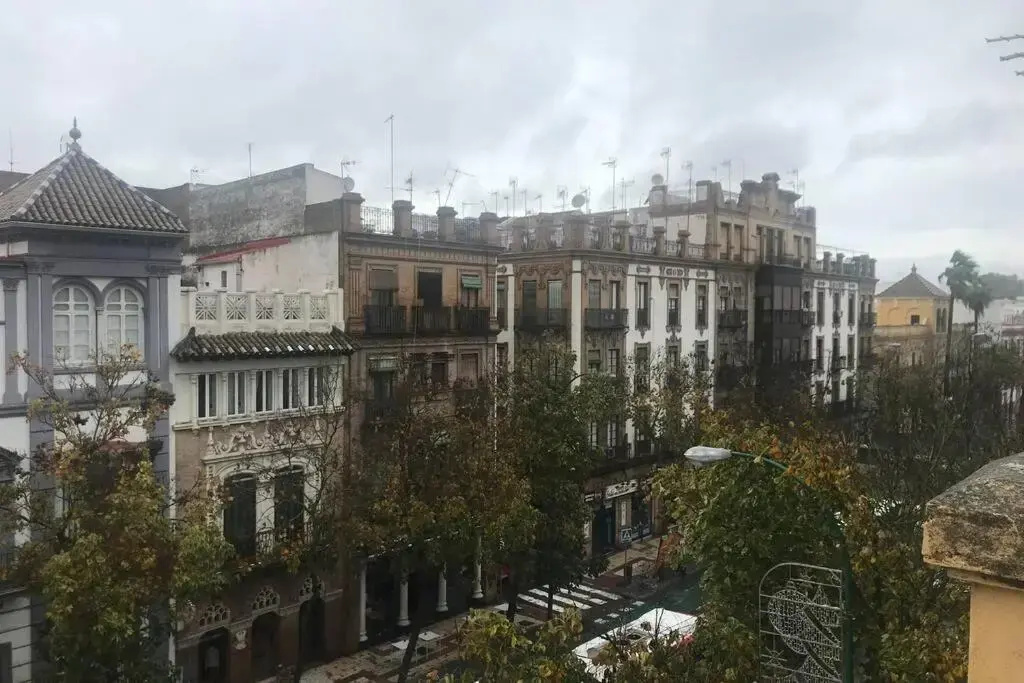 Apartamento suite San Roque. Street Lecha Marzo.