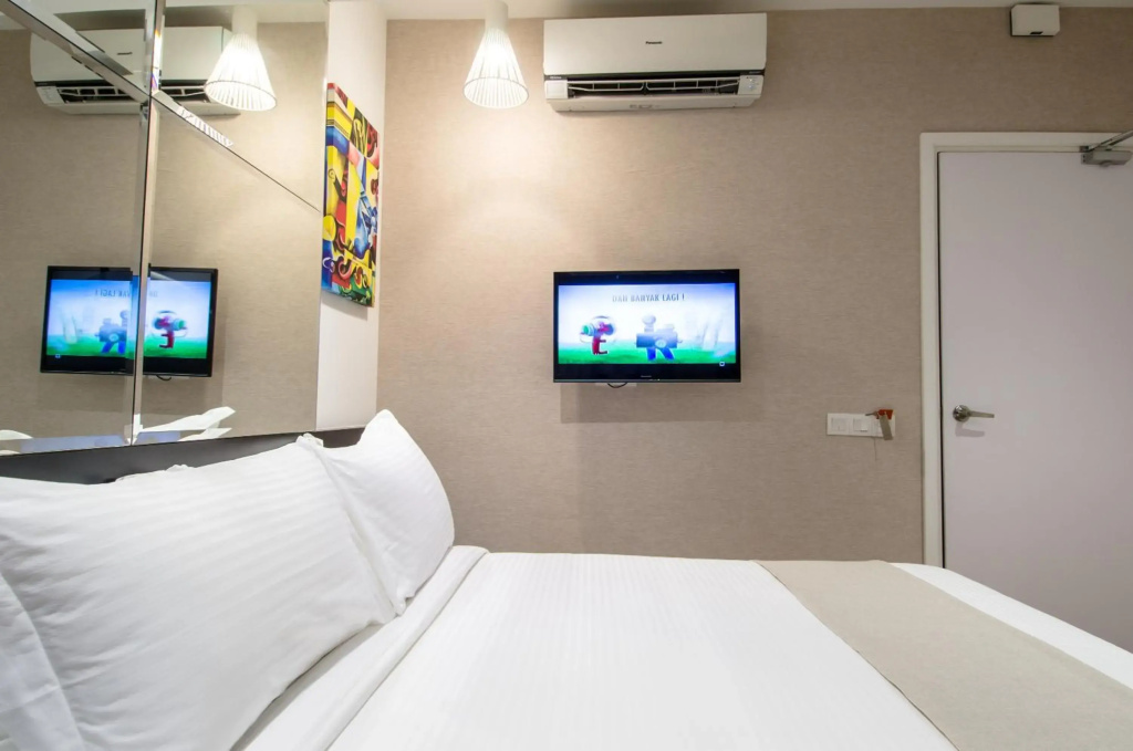 Отель 12FLY Hotel в Куала-Лумпуре
