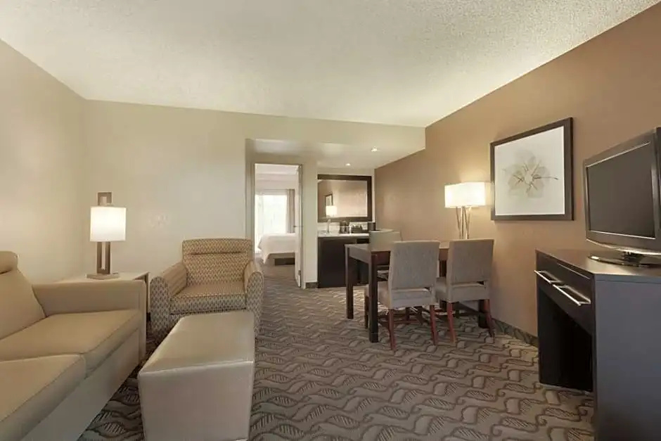 Embassy Suites by Hilton Arcadia Pasadena Area - Chambres