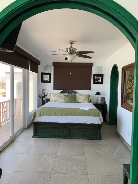 Premier room