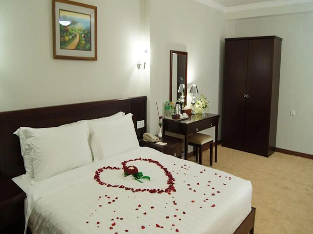 Superior Double room (full double bed)
