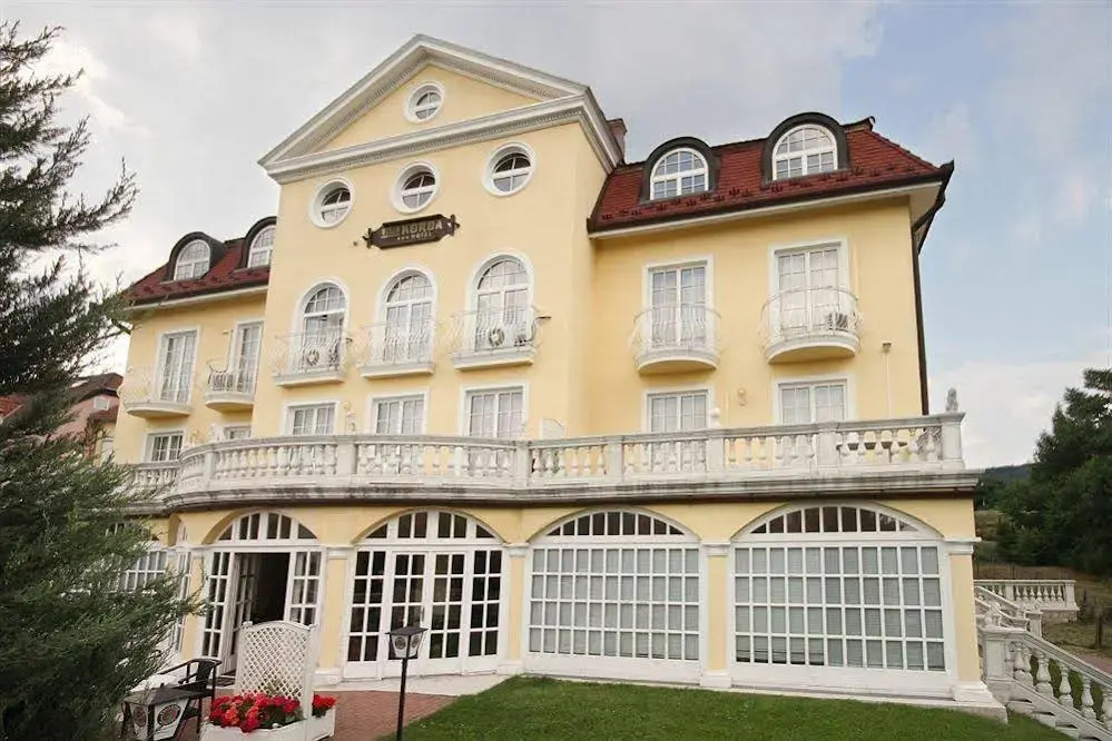 Hotel photo 32
