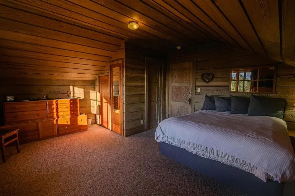 Standard Double room with sea view (full double bed)