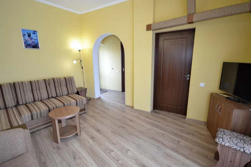 2 Bedrooms Suite with balcony and with sea view