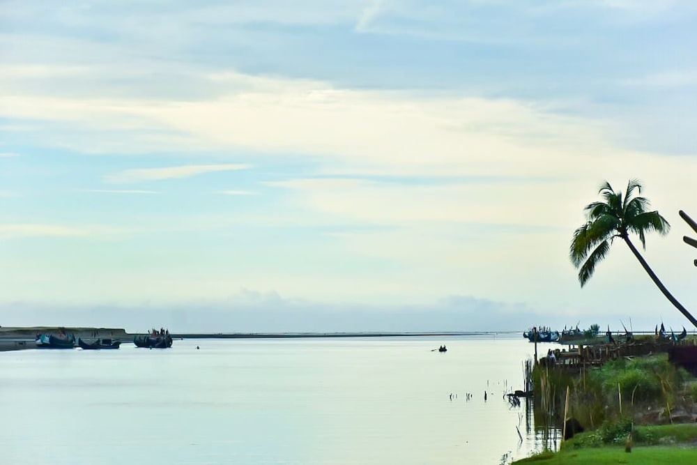 Beach & Waterfront