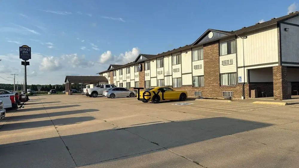 Budget Inn and Suites