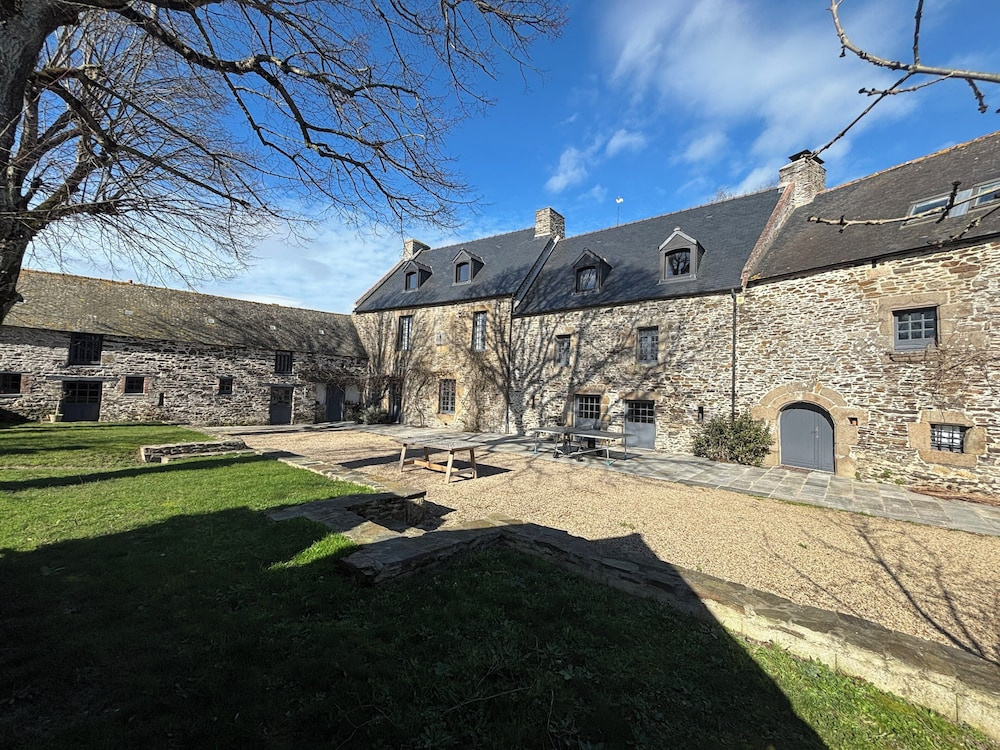 Voir la photo 1 — La Seigneurie des Ondes