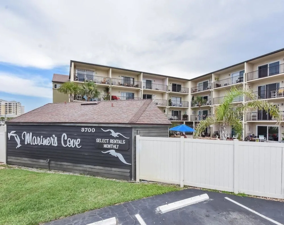 MC315 - Mariner's Cove by RedAwning