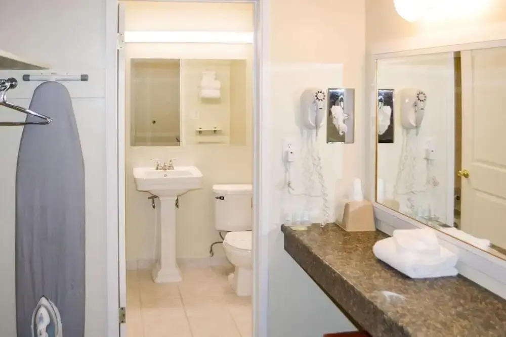 Номер Standard в Central Phoenix Hotel