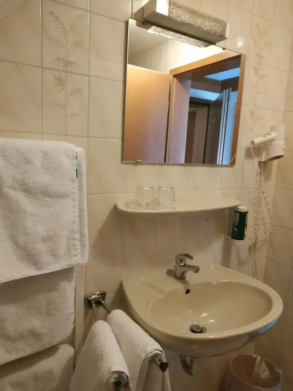 Standard Single room (single bed)