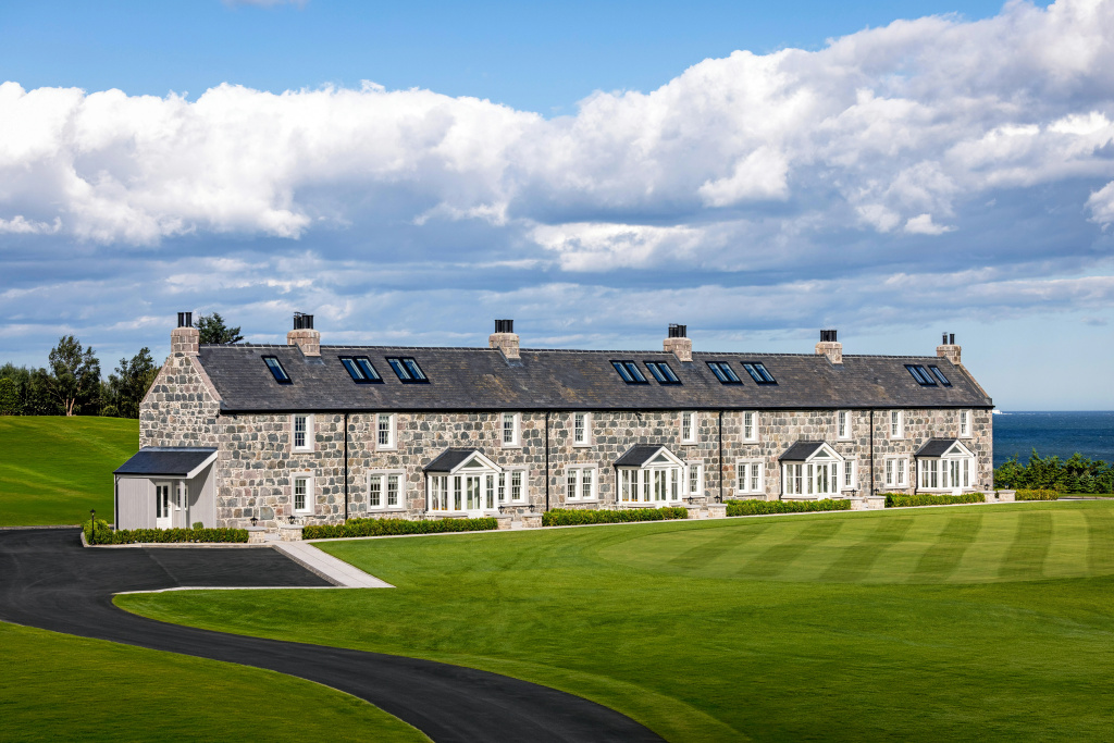 Trump MacLeod House & Lodge, Scotland