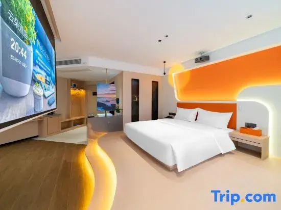 Standard room with sunset view