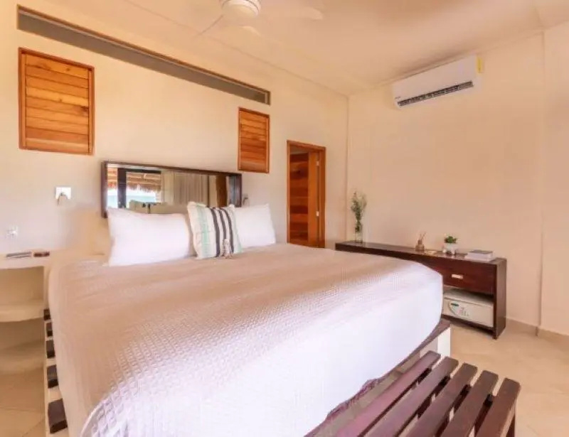 Standard Double room seafront (full double bed)