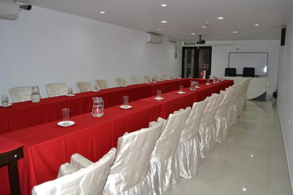 Yours Hotel Lifestyle - фото 18