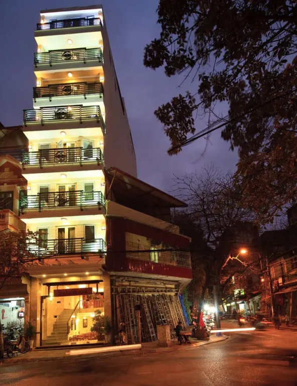 Charming 2 Hotel