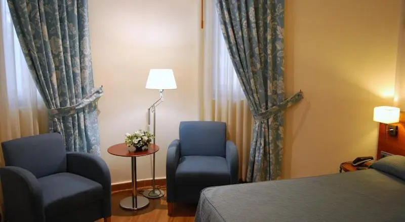 Hotel Mieres del Camino - Chambres