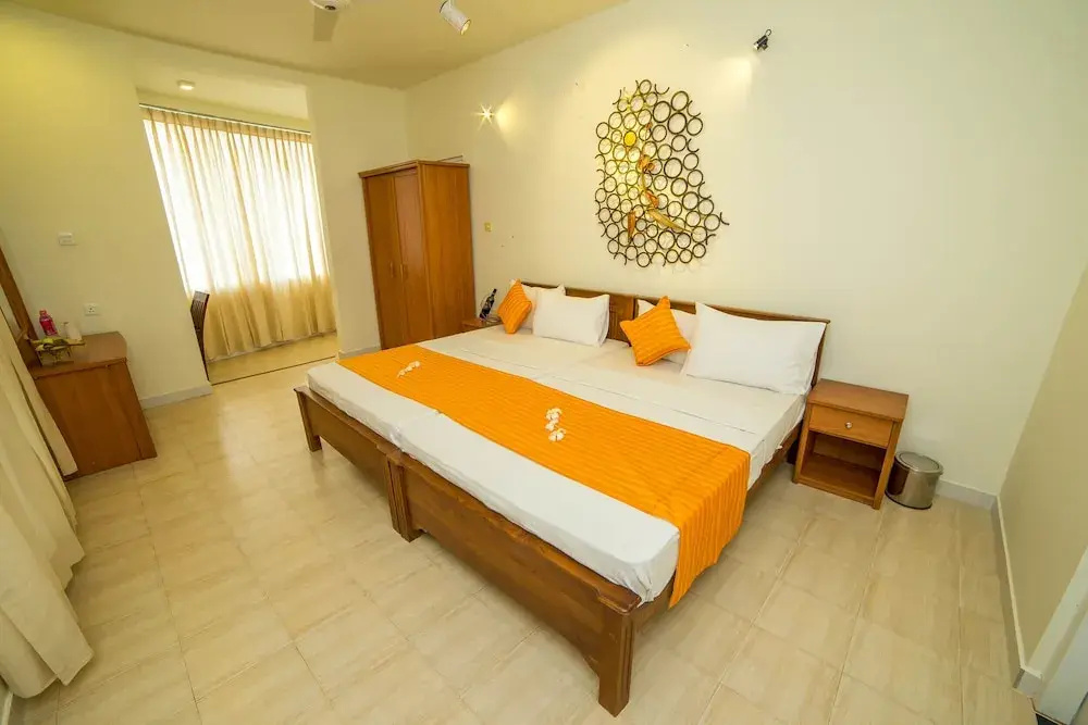 Deluxe Triple room with view