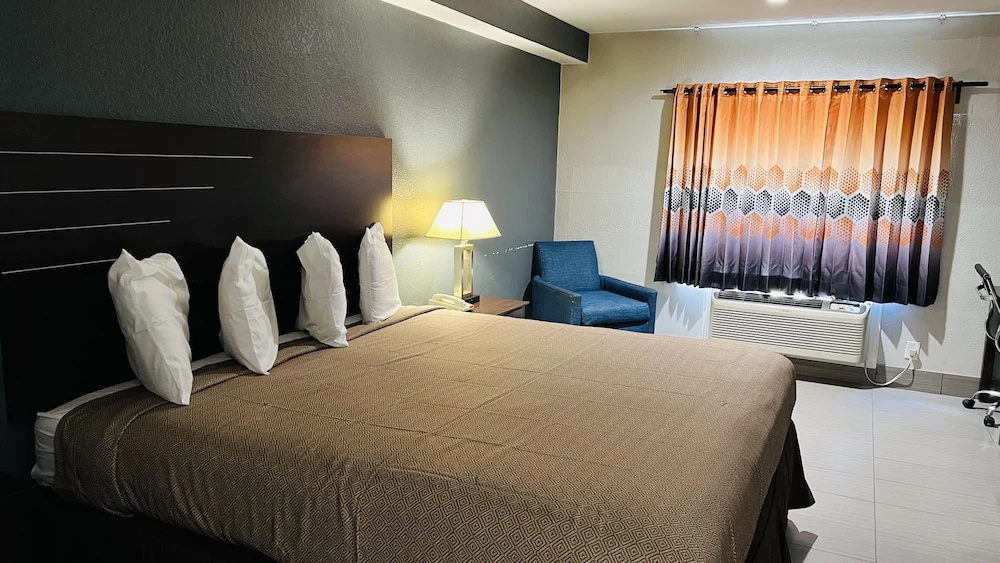 Economy room