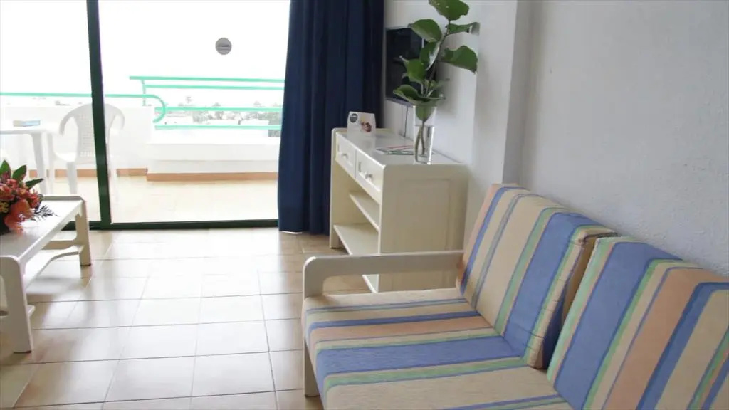 Balcony & Terrace