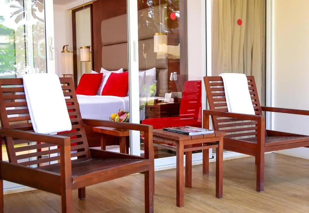 Standard Triple room with balcony