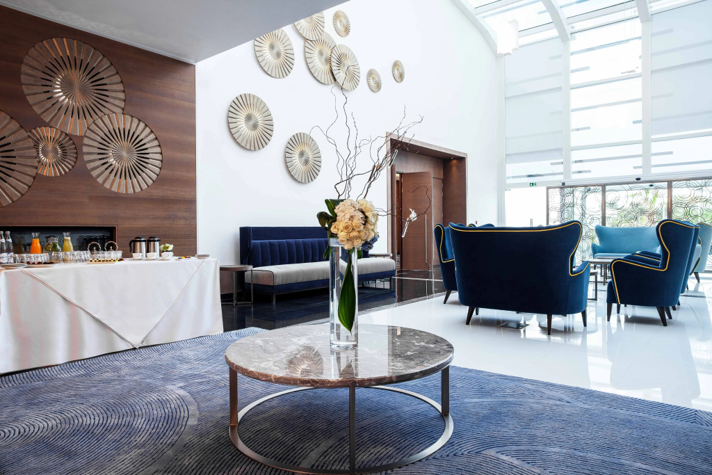Lobby & Reception
