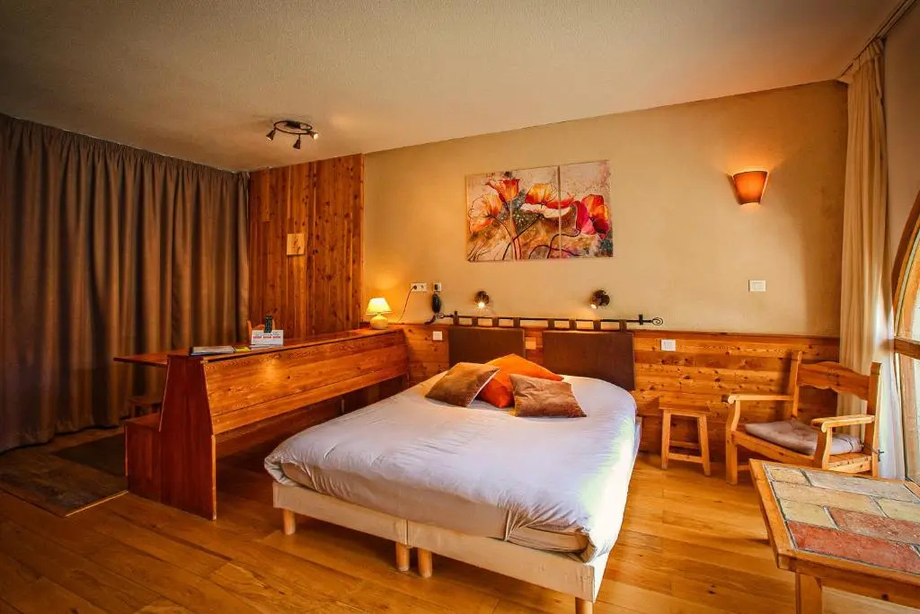 Hotel La Ferme De L'Izoard - Chambres