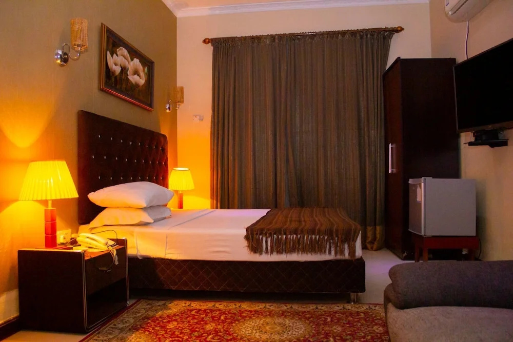 Hotel photo 2